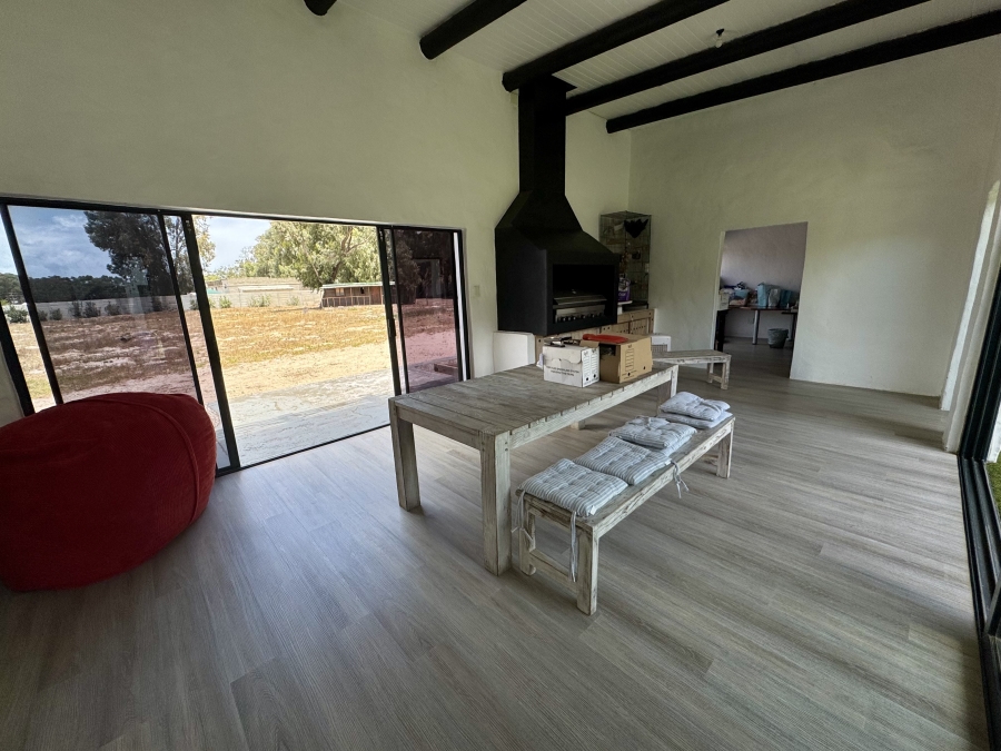 5 Bedroom Property for Sale in Cape Farms Western Cape